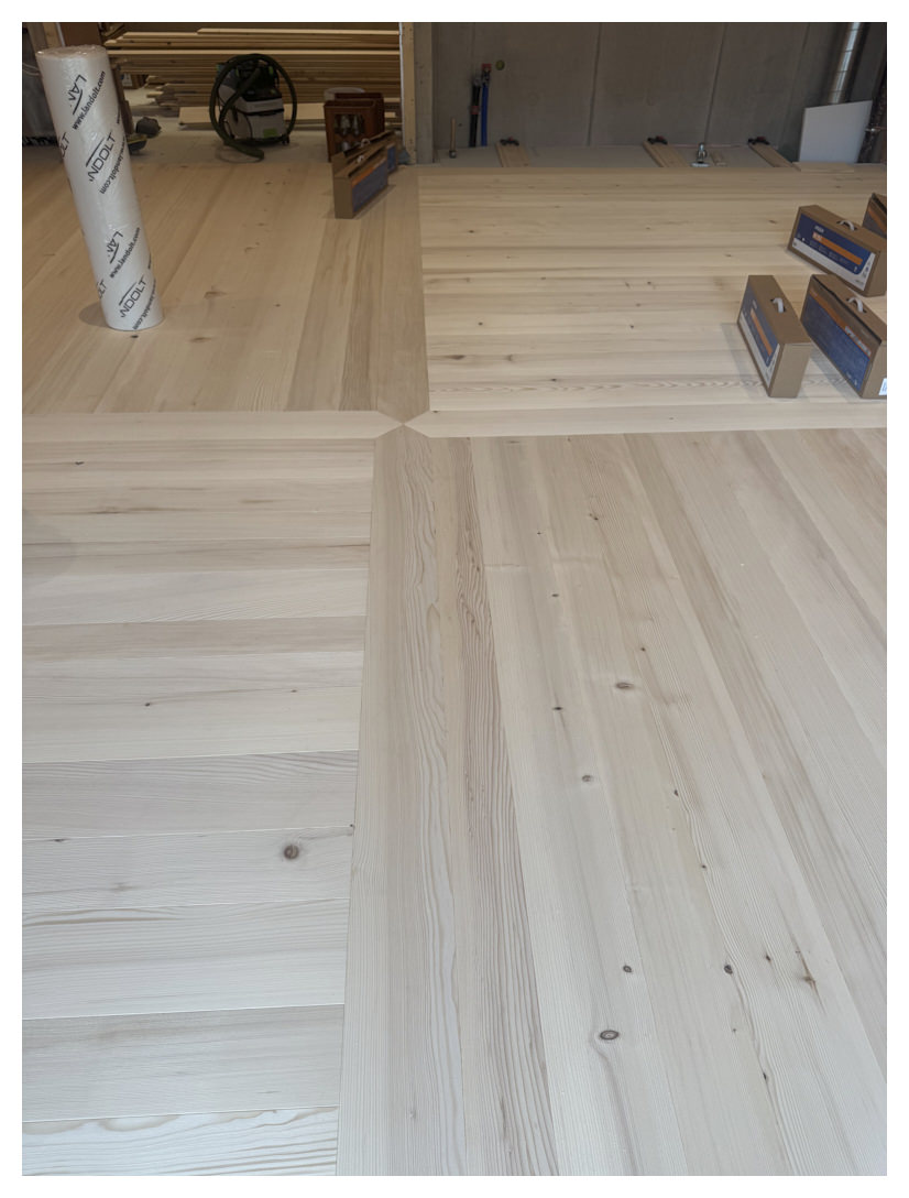 93-Seifert-Raumaustattung-Bodenbelaege-und-Parkett